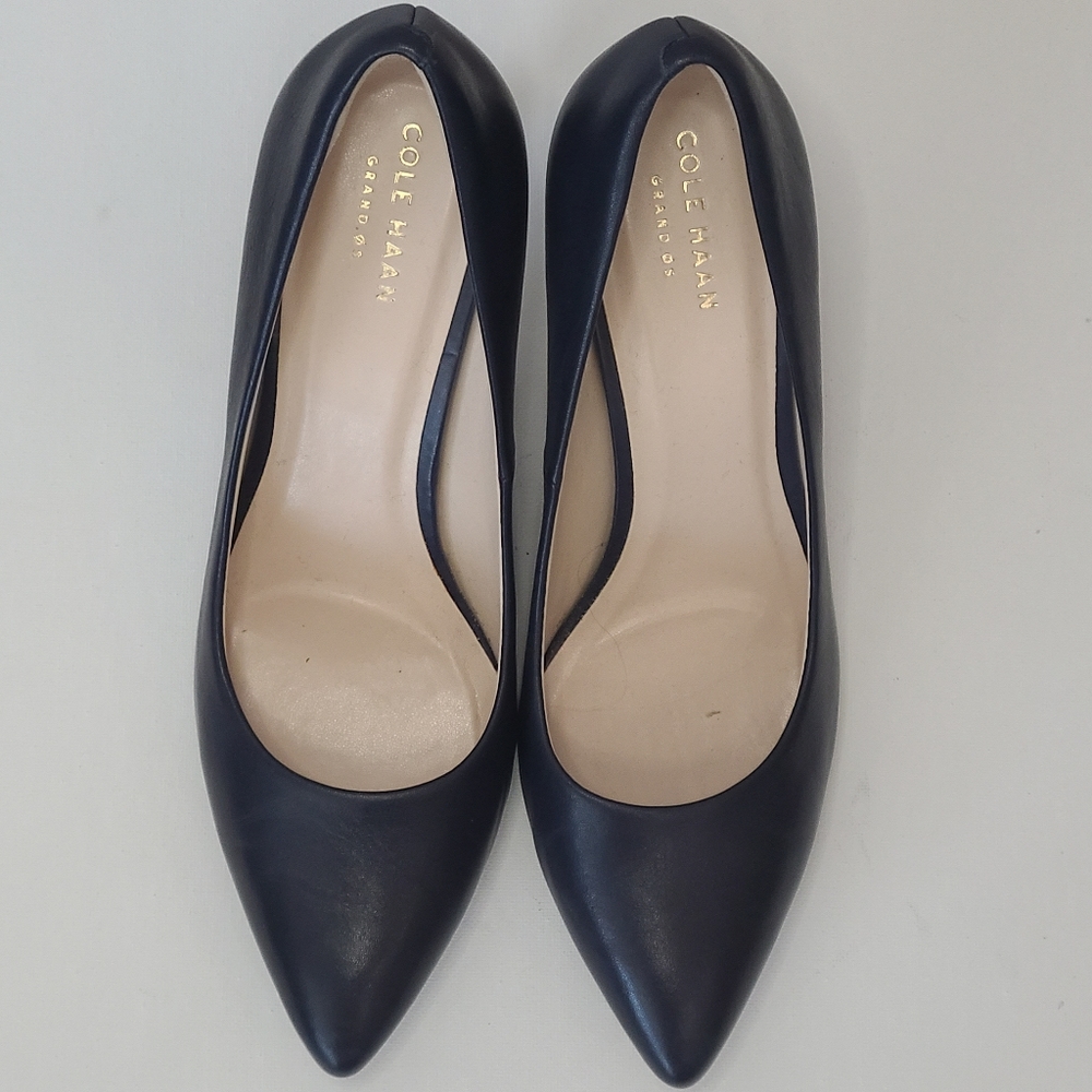 Cole Haan- navy classic leather heel